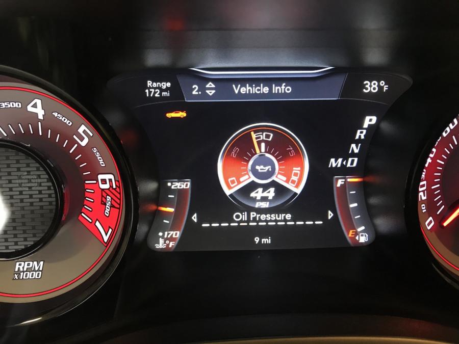 Панель приборов Dodge Challenger SRT Demon (LC) 2018 года  (фото 72 из 162)